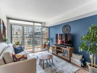 855 - 10 Capreol Crt