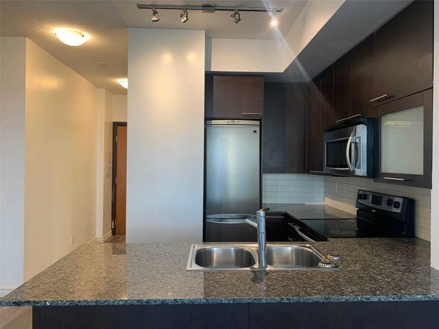 1806 - 500 Sherbourne St