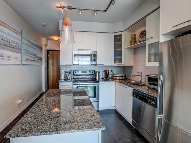 1504 - 500 Sherbourne St