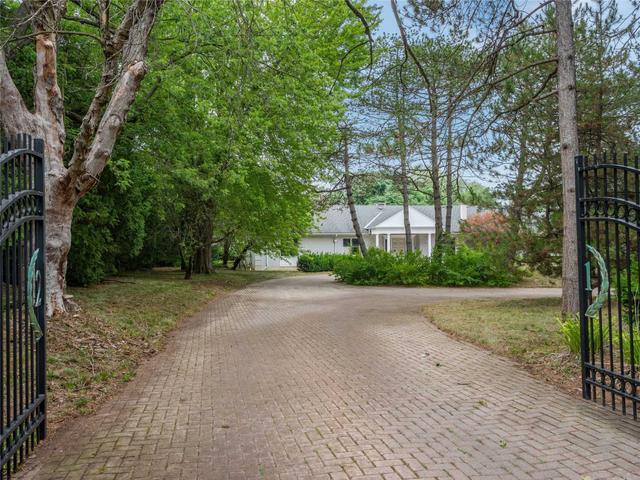 21 High Point Rd