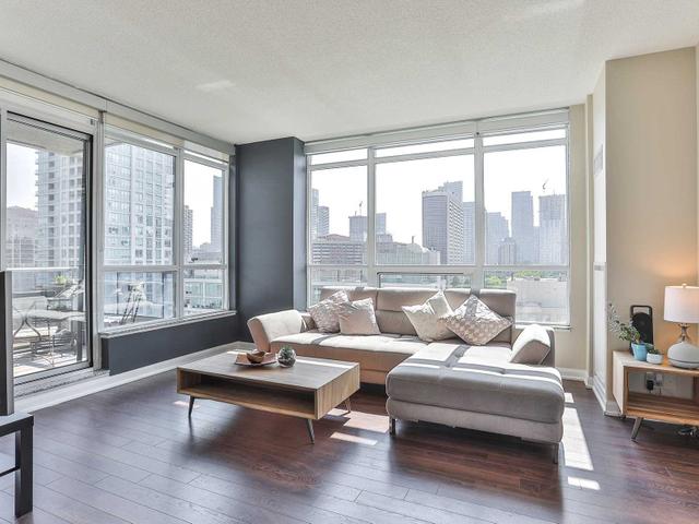 809 - 500 Sherbourne St