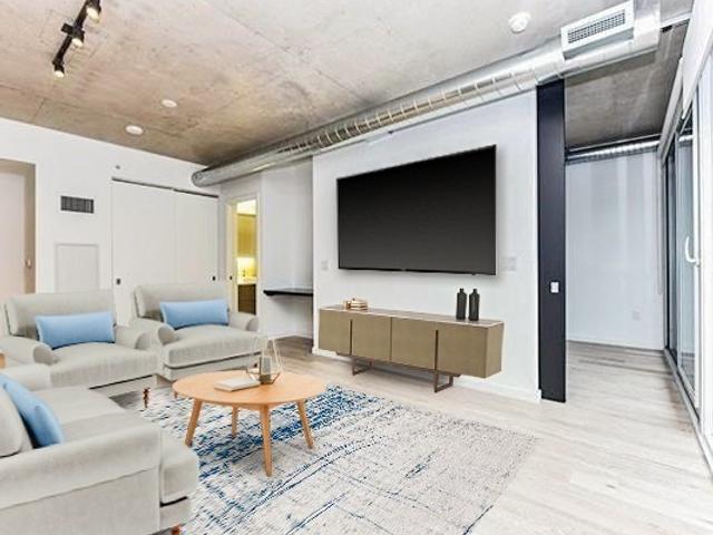 1701 - 170 Bayview Ave