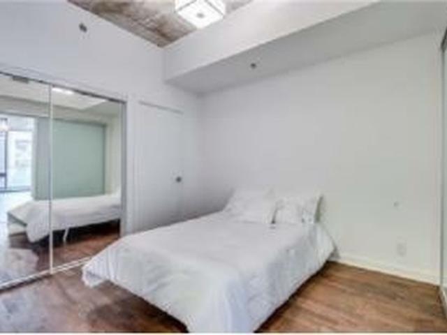 306 - 15 Beverley St