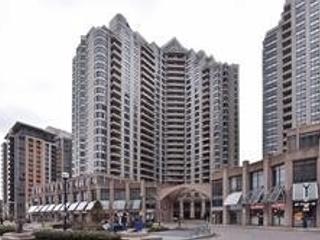 922 - 15 Northtown Way