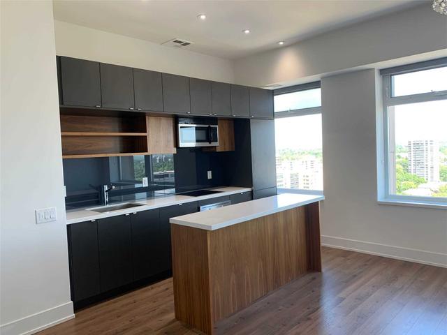 1605 - 111 St Clair Ave