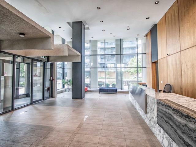 1009 - 75 The Donway W