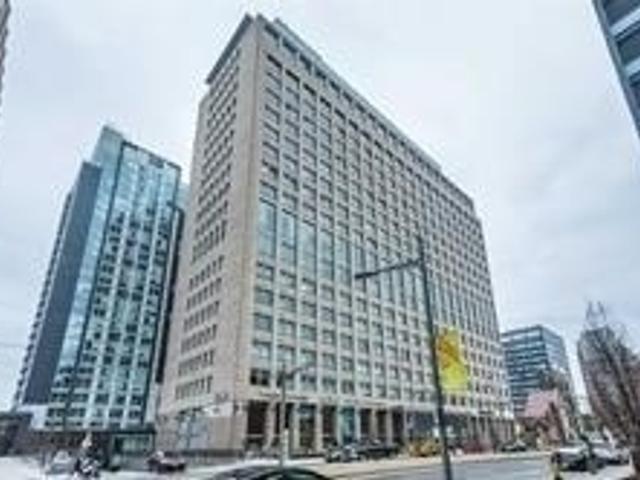 627 - 111 St Clair Ave W