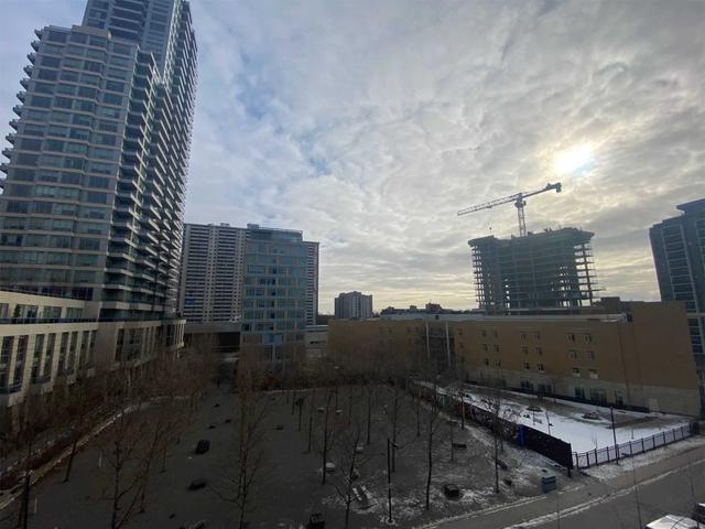 519 - 120 Homewood Ave