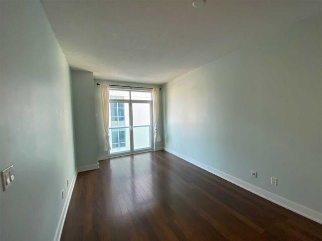 702 - 120 Homewood Ave