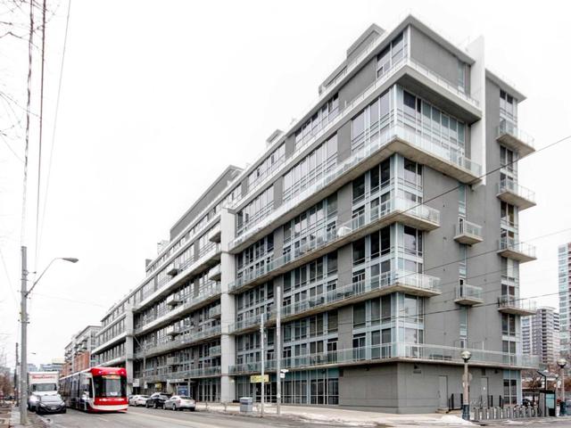 224 - 1029 King St W