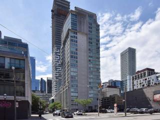 702 - 50 Lombard St