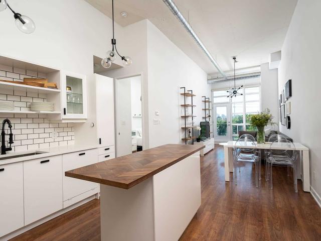 401 - 380 Macpherson Ave