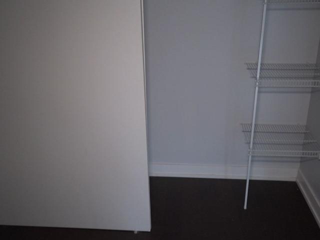 435 - 1030 King St W