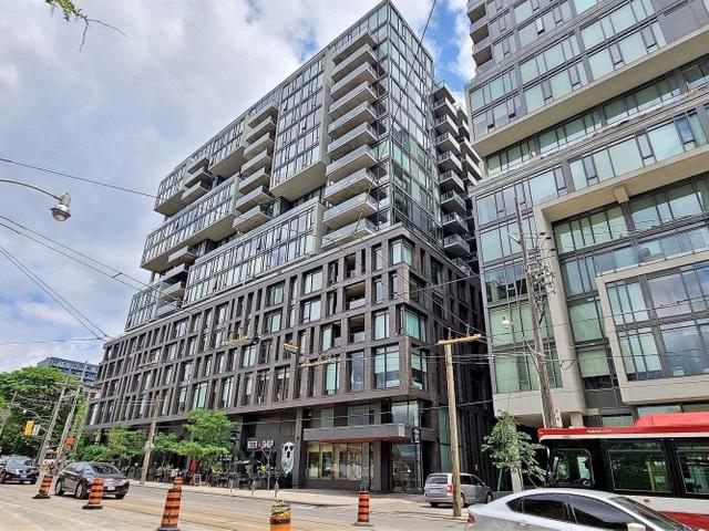 318 - 111 Bathurst St