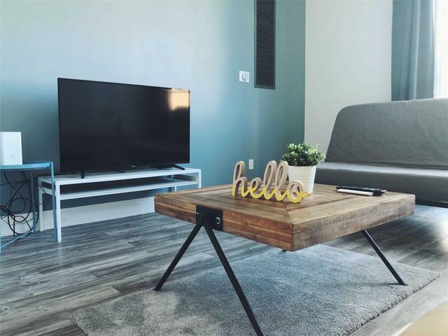 603 - 8 Wellesley St E