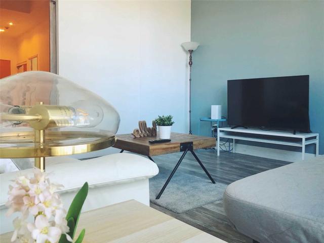 603 - 8 Wellesley St E