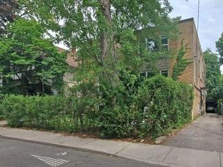 76 Walmsley Blvd