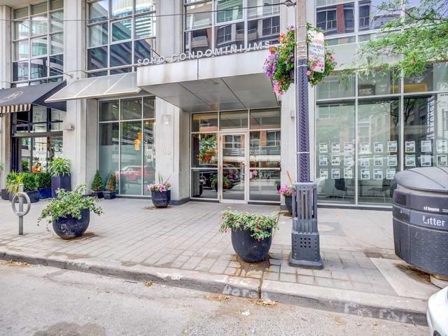 518 - 36 Blue Jays Way