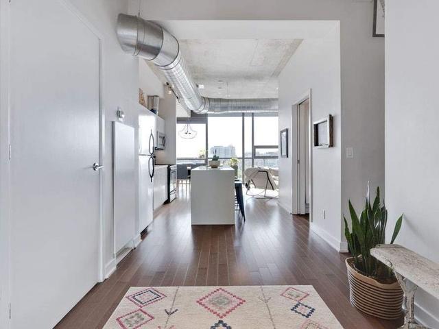 1014 - 60 Bathurst St