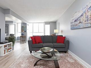 717 Bay St, Unit 1804