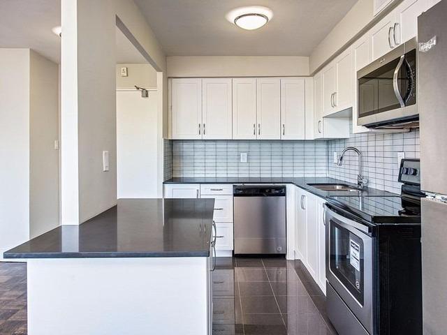 205 - 3311 Bathurst Dr