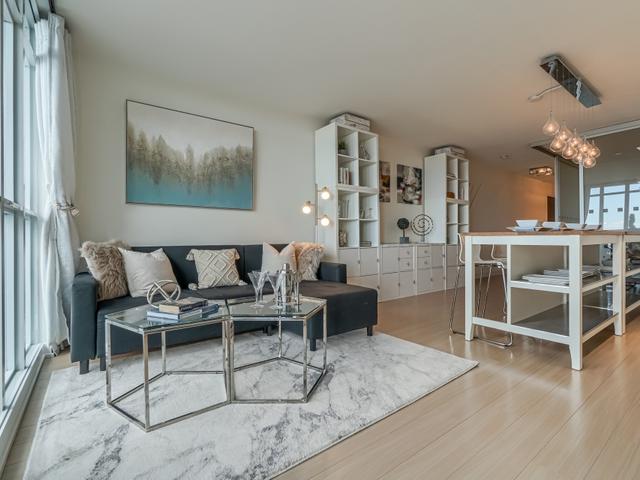 1208 - 21 Iceboat Terr