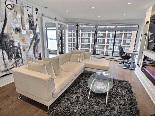 2005 - 65 Harbour Sq