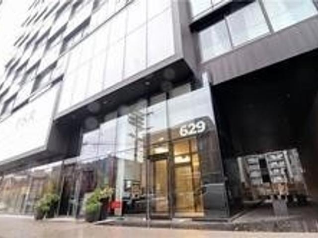 915 - 629 King St W
