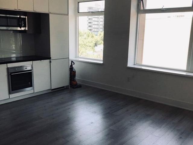 602 - 111 St. Clair Ave W