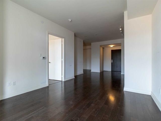 609 - 460 Adelaide St E