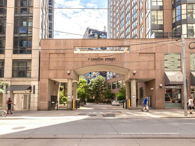 508 - 7 Carlton St E