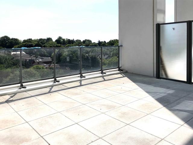 1033 - 8 Hillsdale Ave