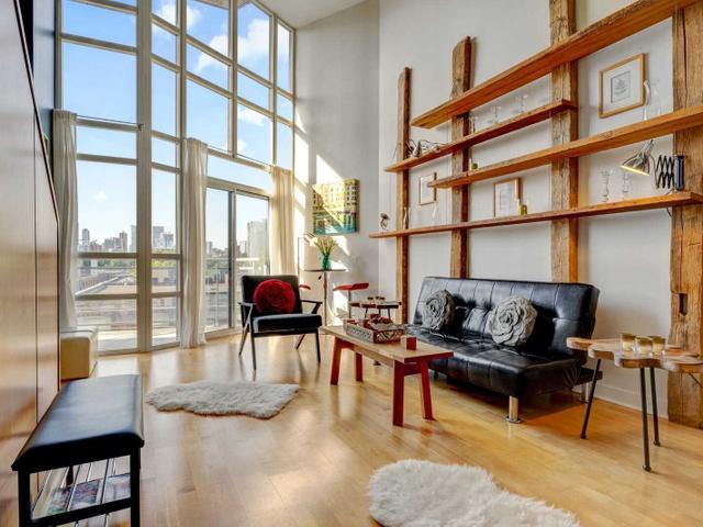 421 - 255 Richmond St E