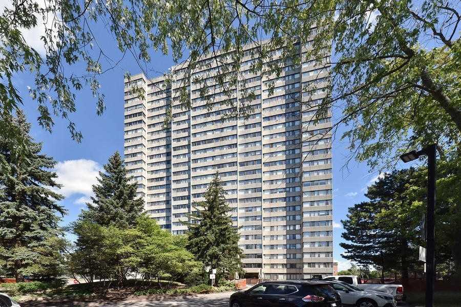1404 133 Torresdale Ave, North York Terminated, C4845433 Condos.ca
