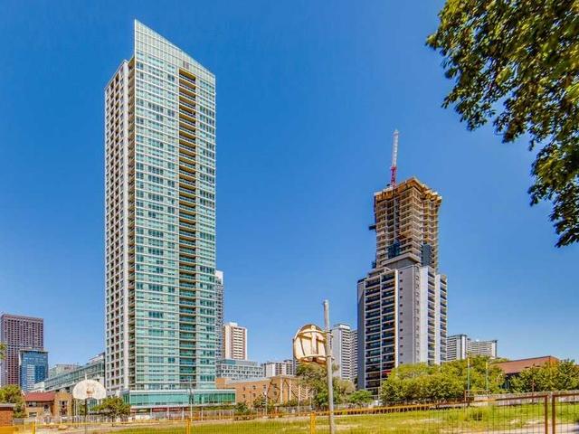 2204 - 120 Homewood Ave