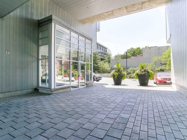 708 - 60 Bathurst St