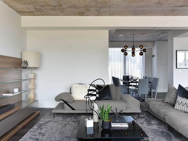 PH1027 - 55 Stewart St