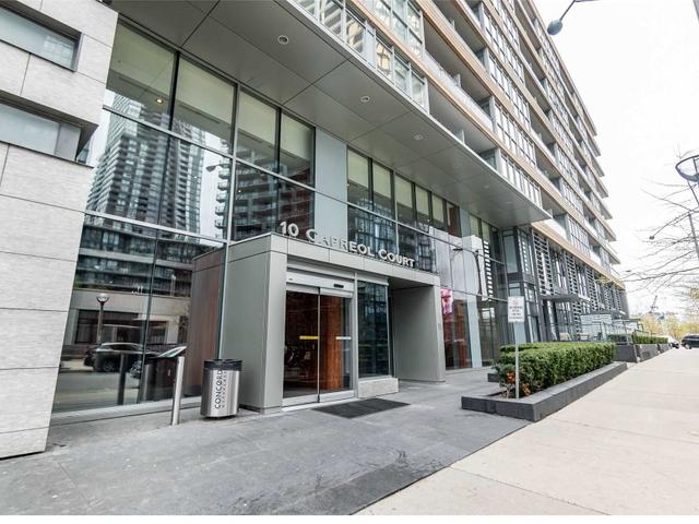 548 - 10 Capreol Crt