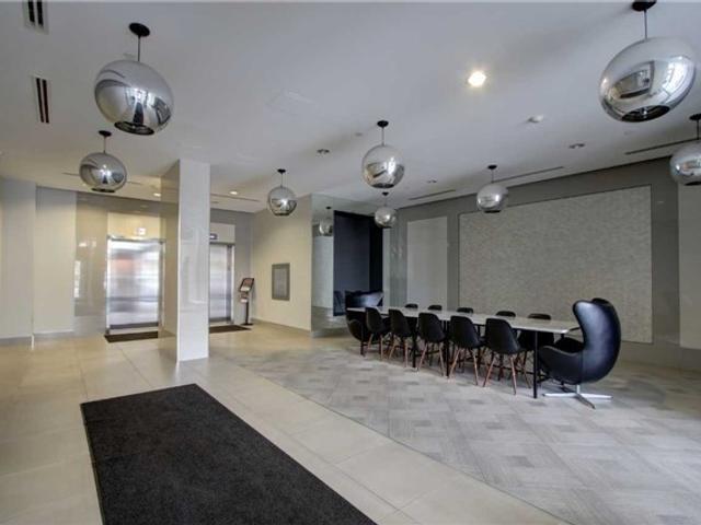 318 - 20 Gladstone Ave