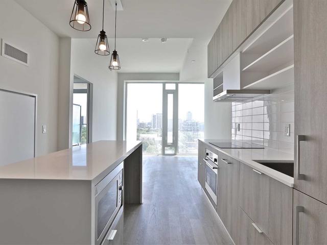 1127 - 8 Hillsdale Ave