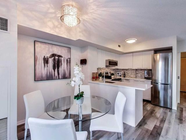 514 - 75 Dalhousie St