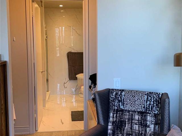 617 - 608 Richmond St W