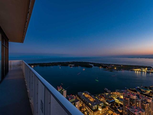 PH205 - 88 Harbour St