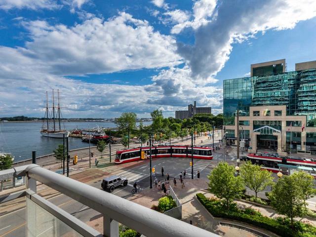 419 - 410 Queens Quay W