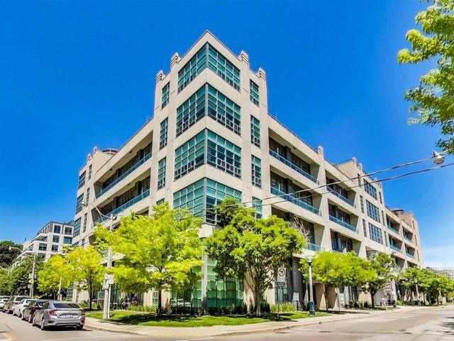 325 - 380 Macpherson Ave