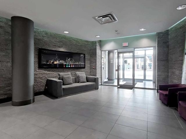 337 - 1005 King St W