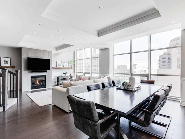 1514 - 36 Blue Jays Way