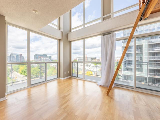 808 - 1029 King St W