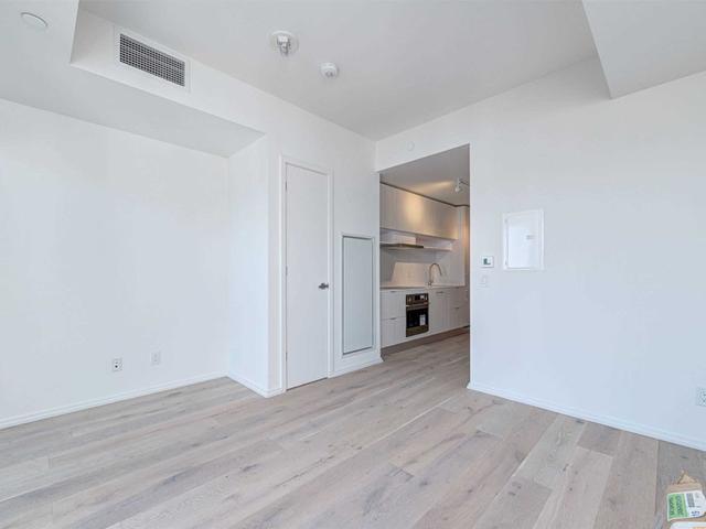 3006 - 2131 Yonge St