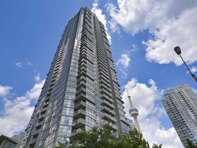 806 - 35 Mariner Terr